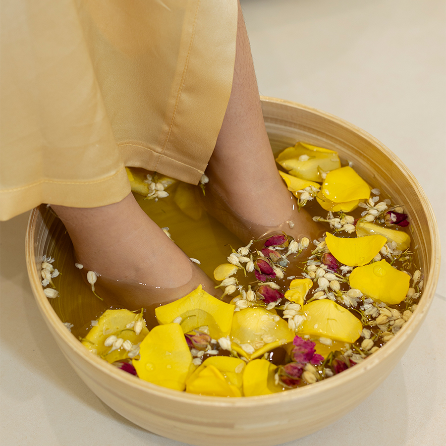 Léna Signature herbal foot soak